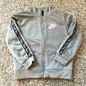 Nike zip up jacket size 24 months